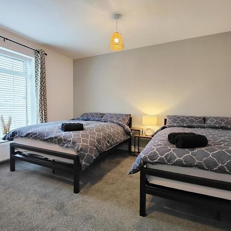 Willa Stott House - Bright Spacious Townhouse 15 Minutes To Central Manchester With Free Parking Zewnętrze zdjęcie