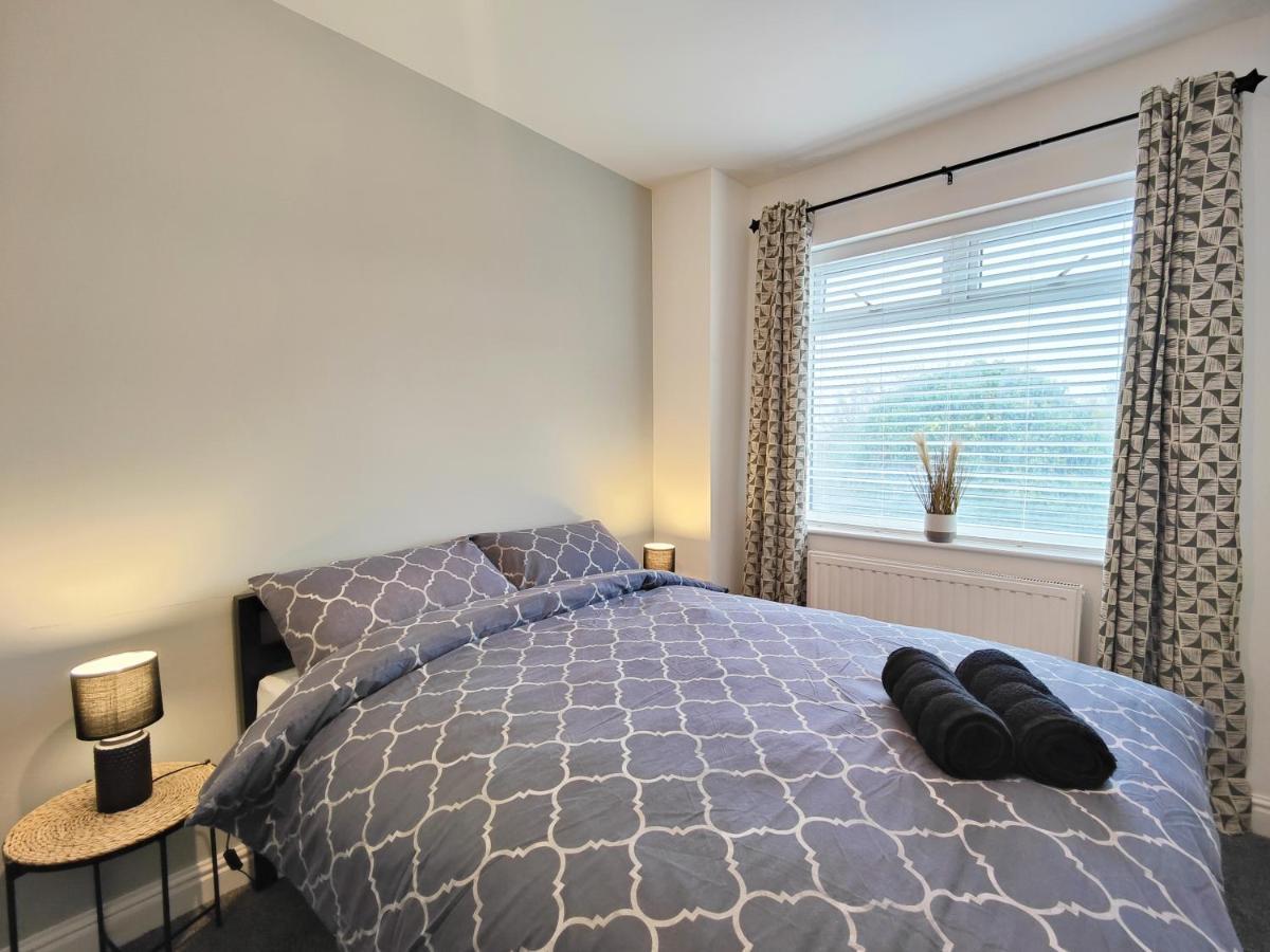Willa Stott House - Bright Spacious Townhouse 15 Minutes To Central Manchester With Free Parking Zewnętrze zdjęcie